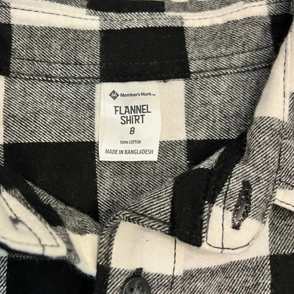 Members Mark size 8 black and white plaid flannel shirt - Picture 2 of 3